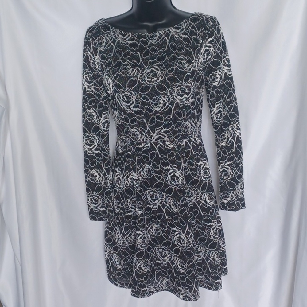 Nikibiki Skater dress long sleeve black metallic with silver lace, scoop back